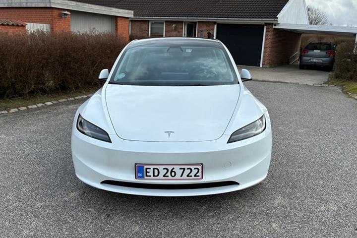 undefined Tesla Model 3 fra 2024