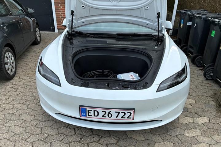 undefined Tesla Model 3 fra 2024