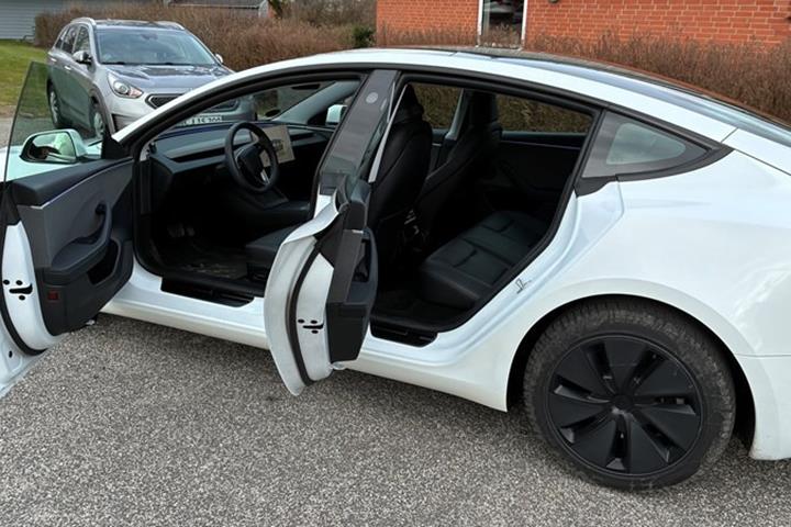 undefined Tesla Model 3 fra 2024