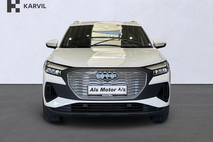 Hvid Audi Q4 e-tron fra 2025