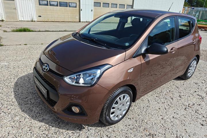 Gul Hyundai i10 fra 2019
