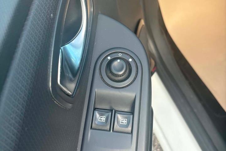 undefined Renault Clio IV fra 2015