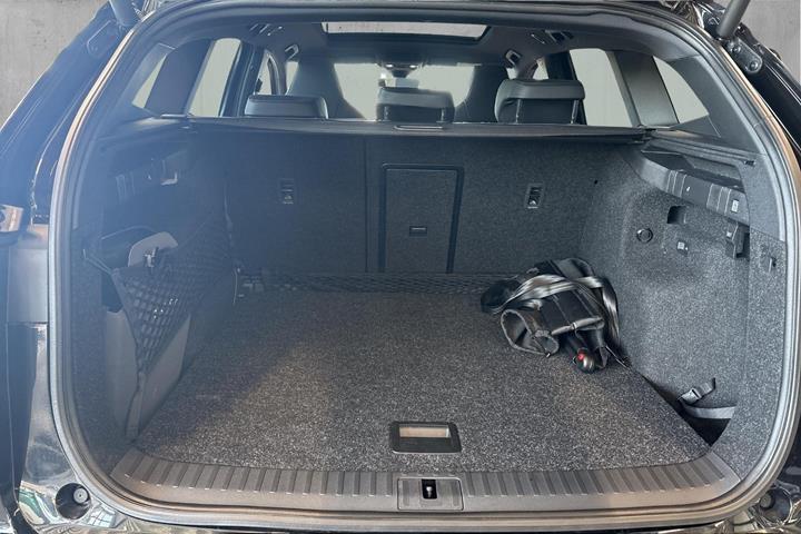 Sort Skoda Enyaq fra 2026