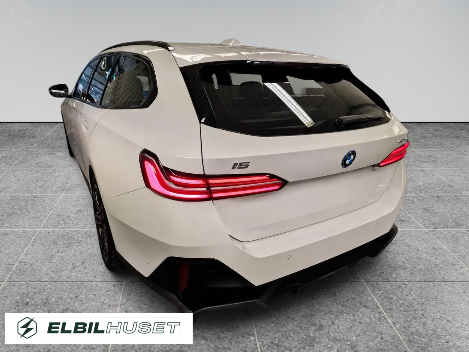 Hvid BMW i5 fra 2025