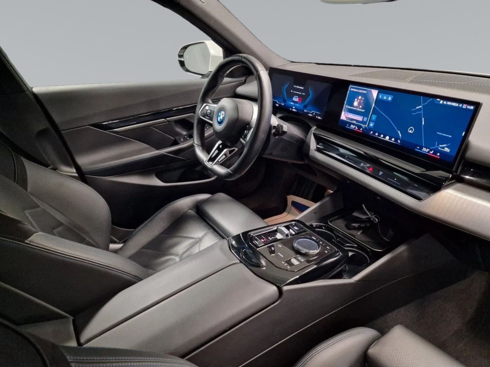 Hvid BMW i5 fra 2025