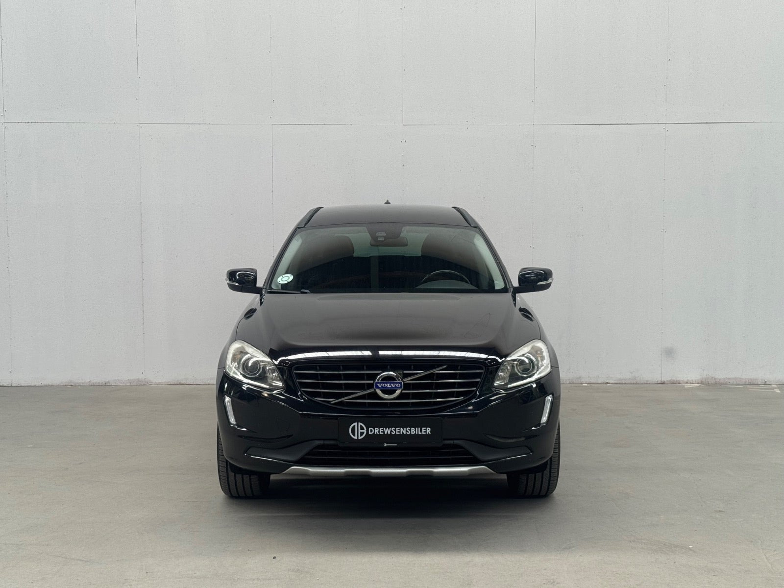 Sort Volvo XC60 fra 2015