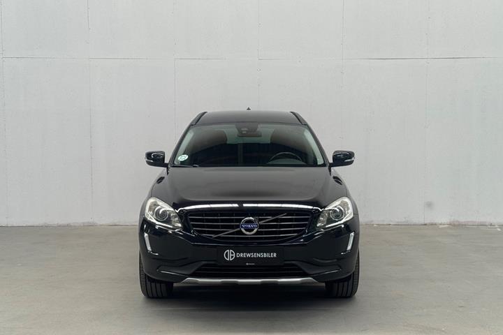 Sort Volvo XC60 fra 2015