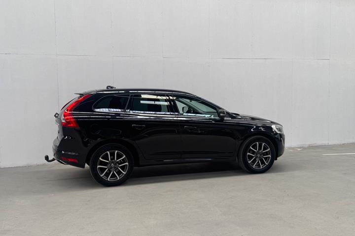 Sort Volvo XC60 fra 2015