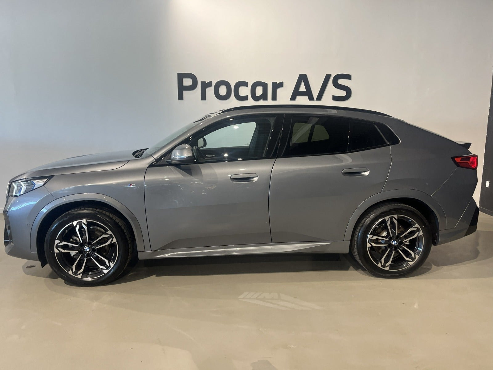 BMW iX2 eDrive20 M-Sport Premium