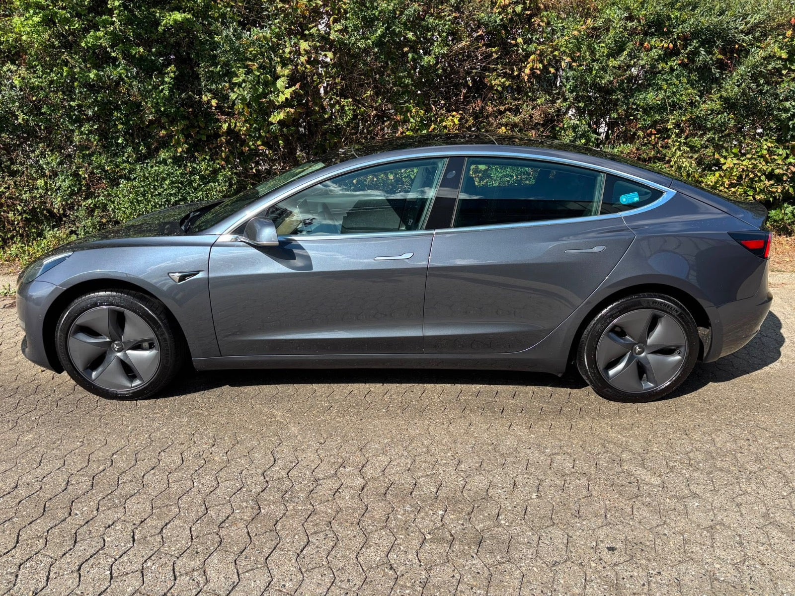 undefined Tesla Model 3 fra 2020