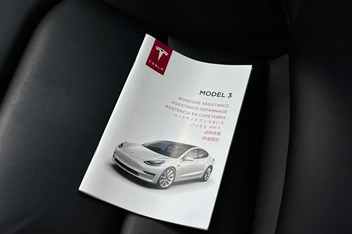 undefined Tesla Model 3 fra 2020