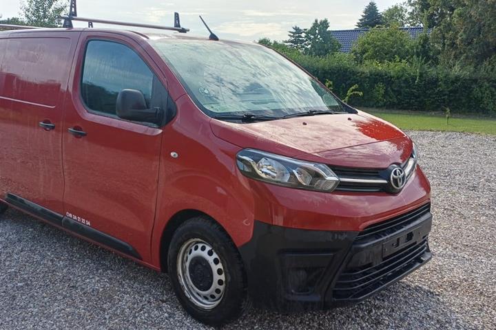 Gul Toyota ProAce fra 2020