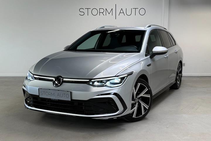 Sølv VW Golf VIII fra 2021