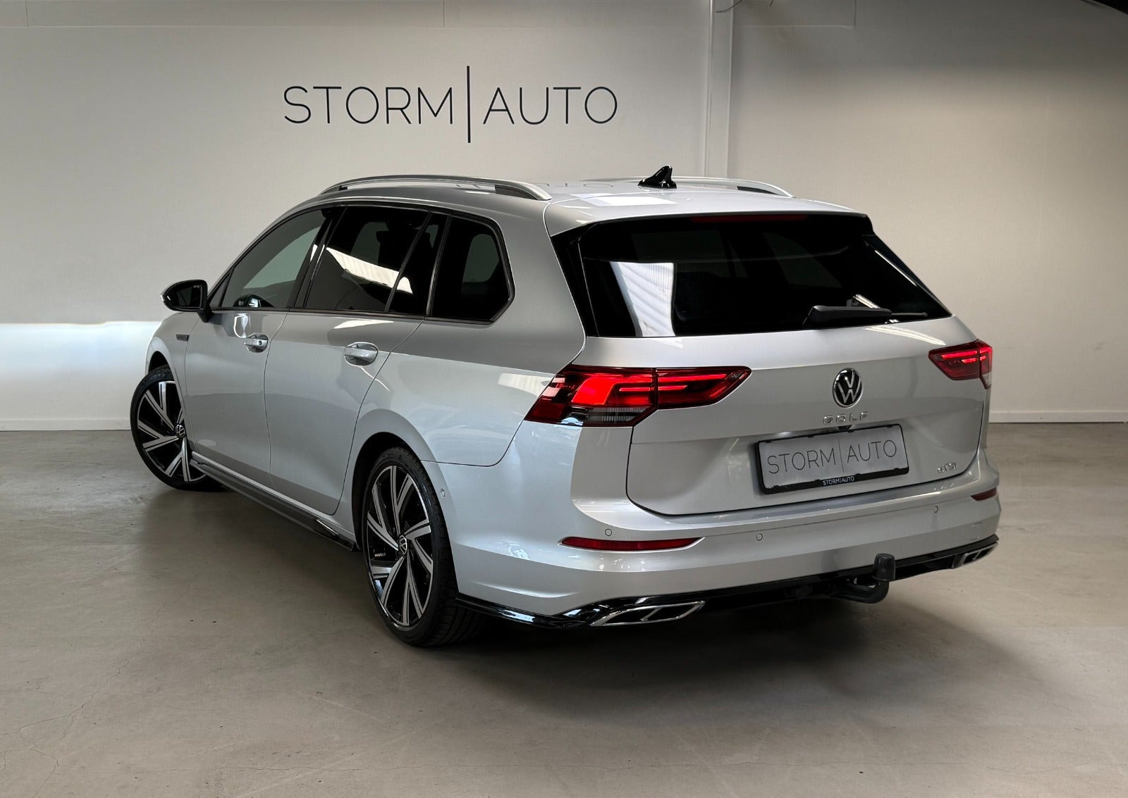 Sølv VW Golf VIII fra 2021
