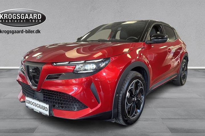 Rød Alfa Romeo Junior fra 2025