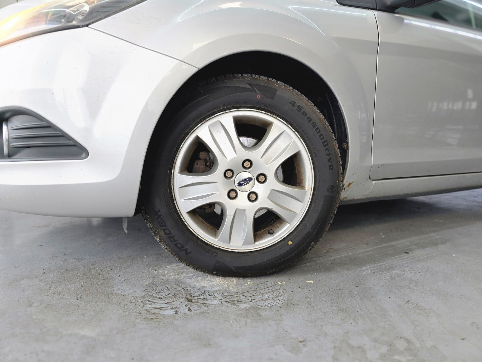Sølv Ford Focus fra 2010