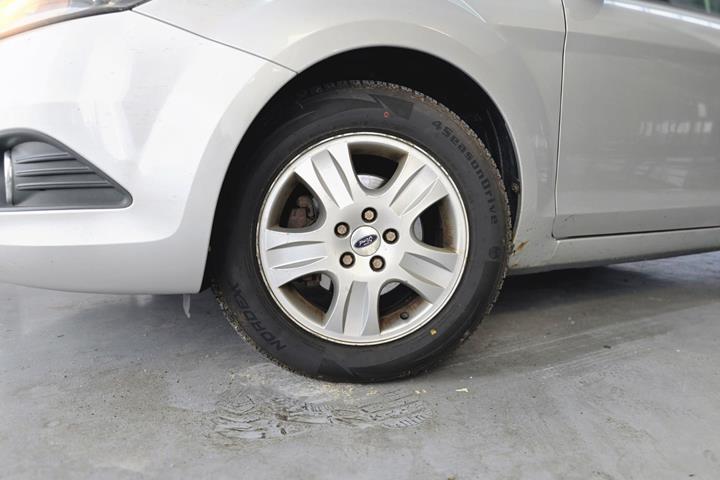 Sølv Ford Focus fra 2010