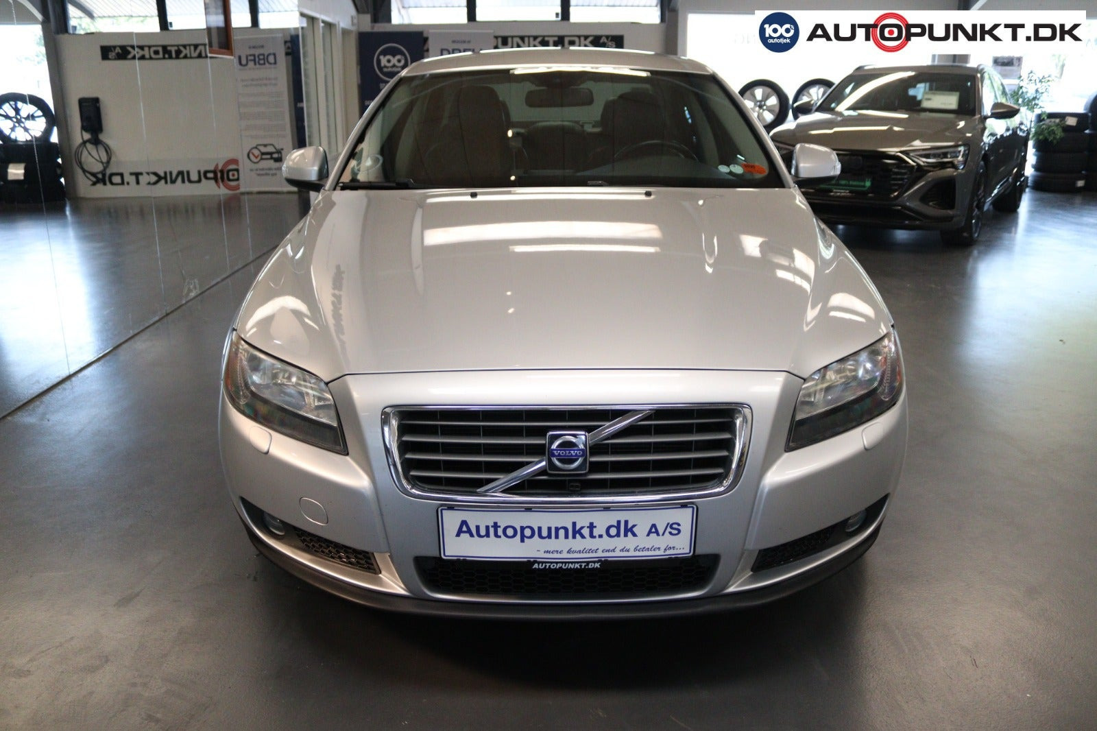 Sølv Volvo S80 fra 2006