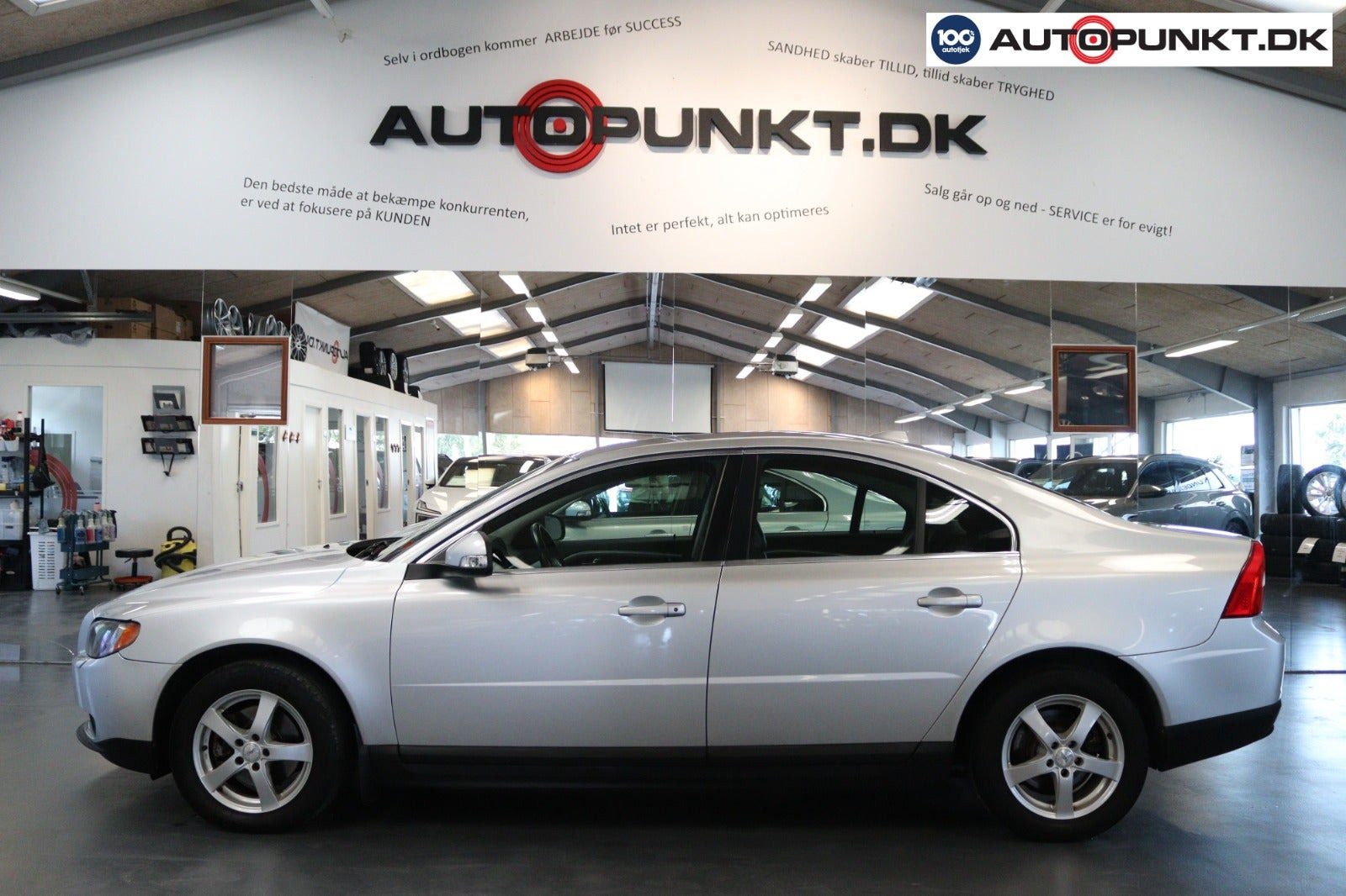 Sølv Volvo S80 fra 2006
