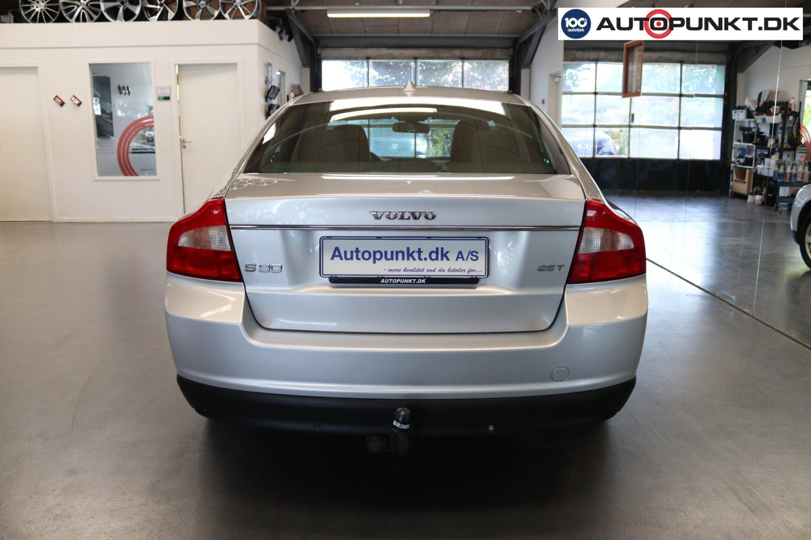 Sølv Volvo S80 fra 2006