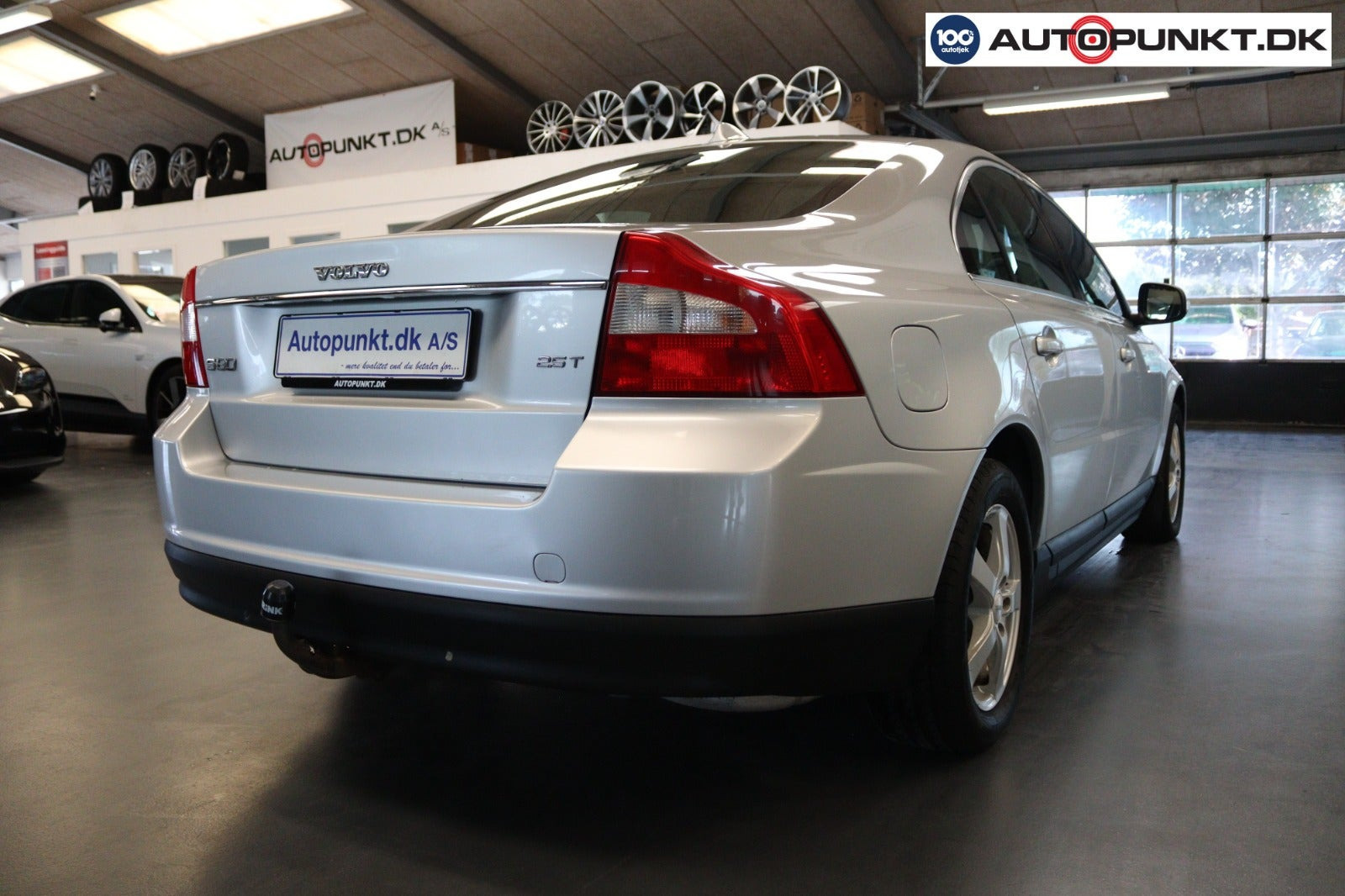 Sølv Volvo S80 fra 2006