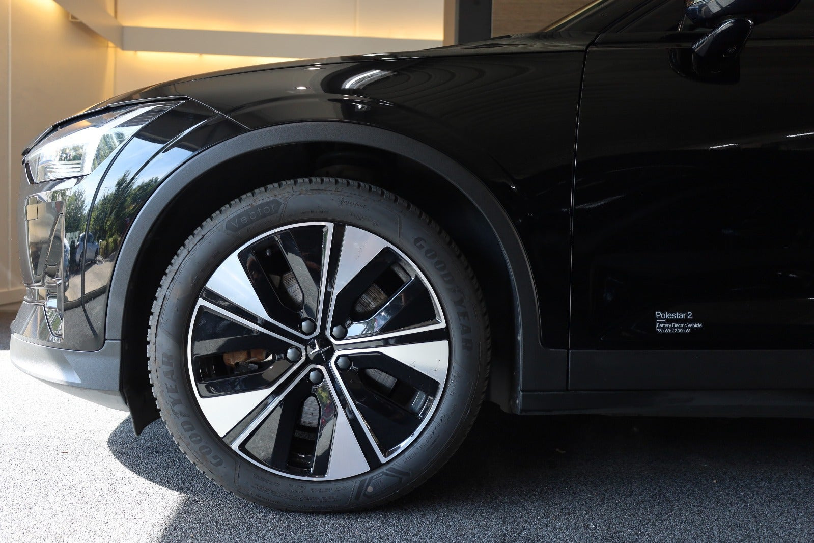 Sort Polestar 2 fra 2021