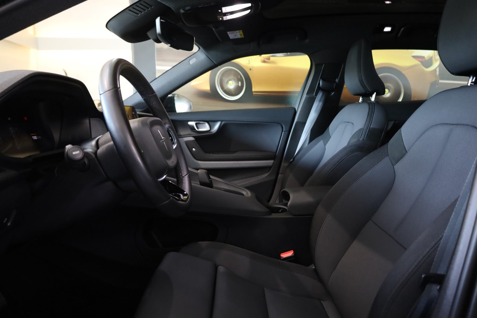 Sort Polestar 2 fra 2021