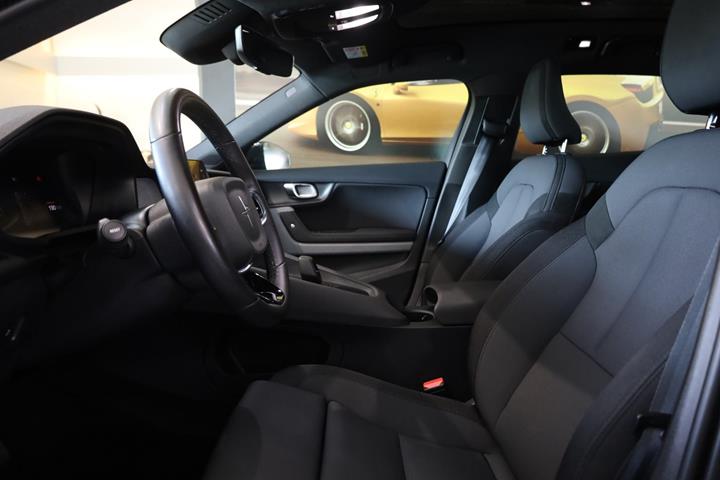 Sort Polestar 2 fra 2021
