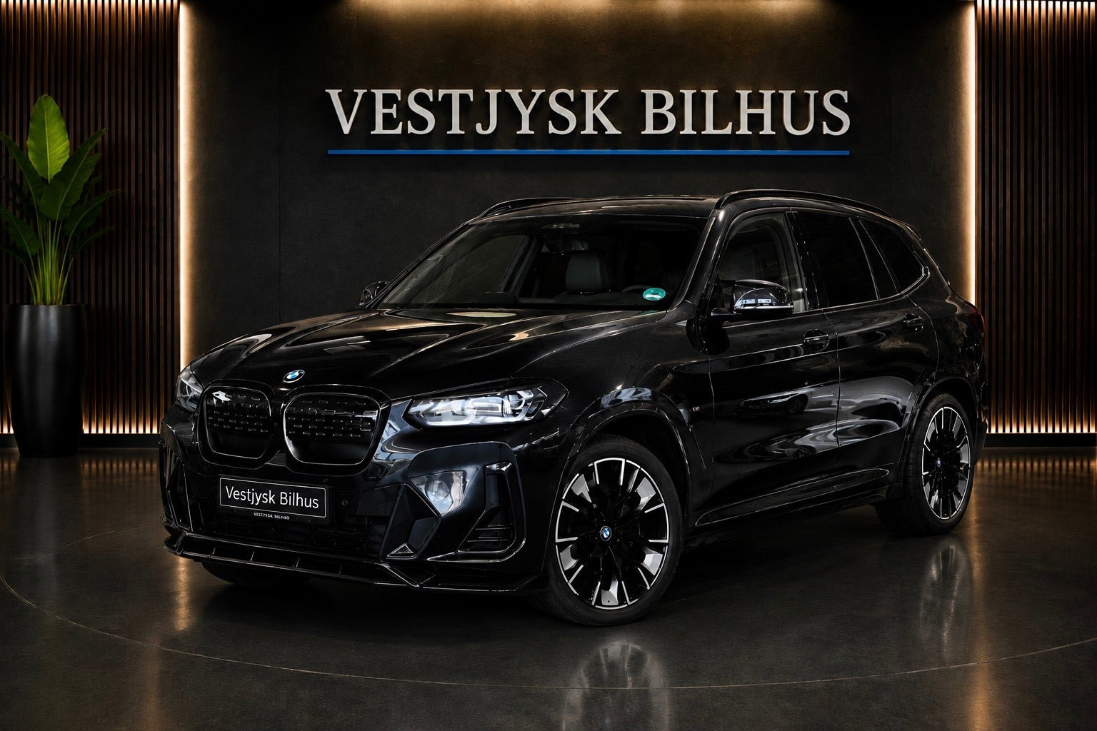 BMW iX3 Charged Plus M-Sport