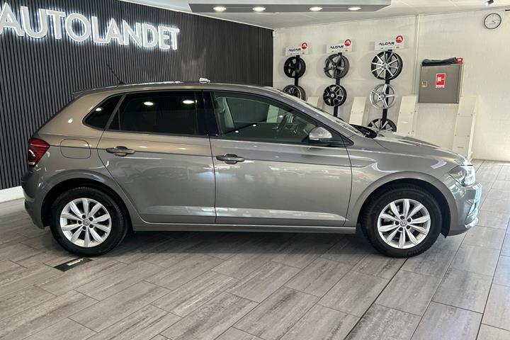 Sort VW Polo fra 2020