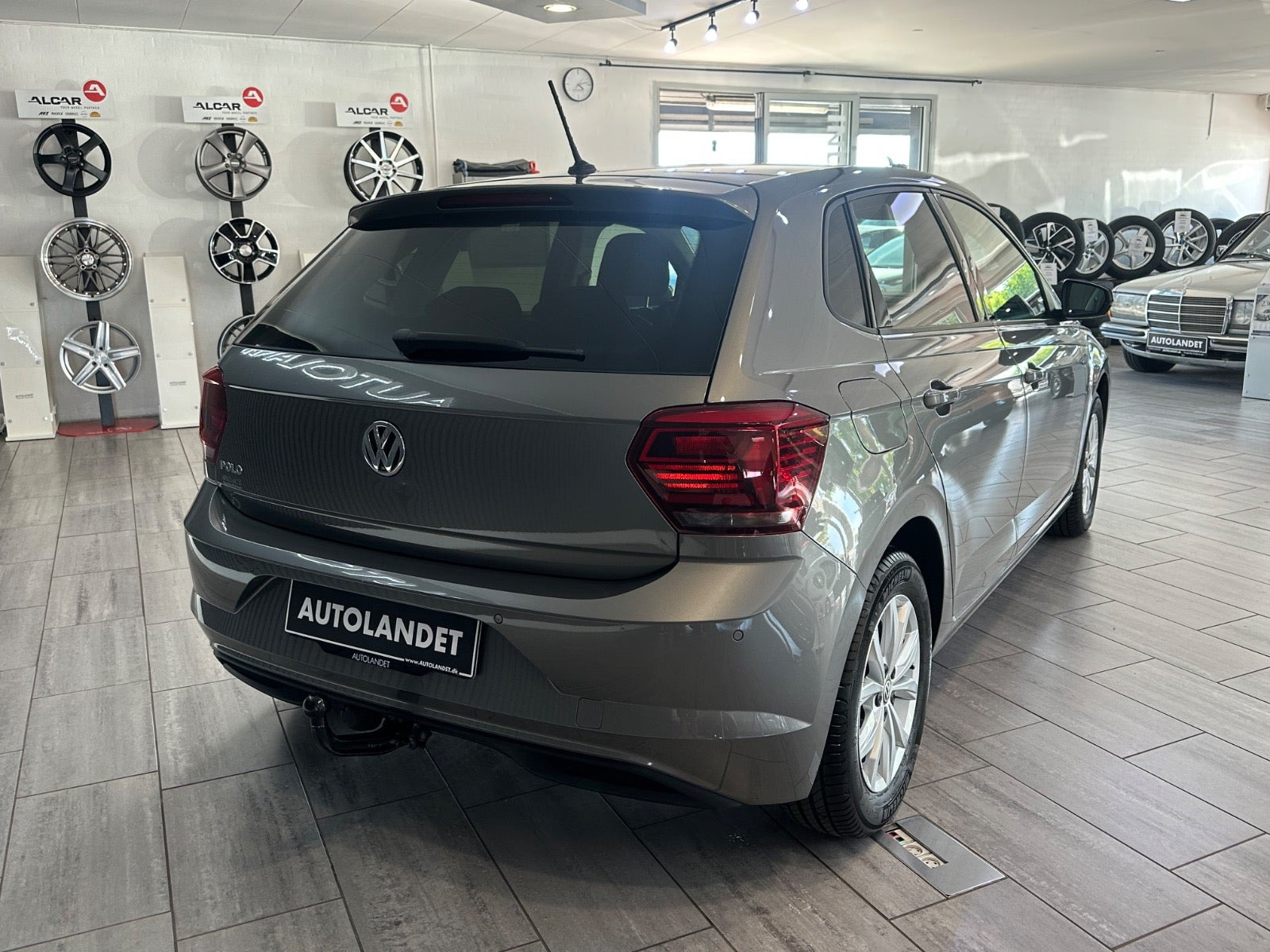 Sort VW Polo fra 2020