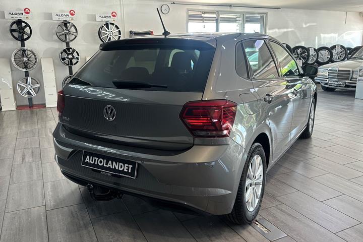 Sort VW Polo fra 2020