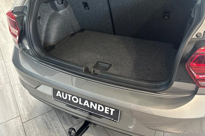 Sort VW Polo fra 2020
