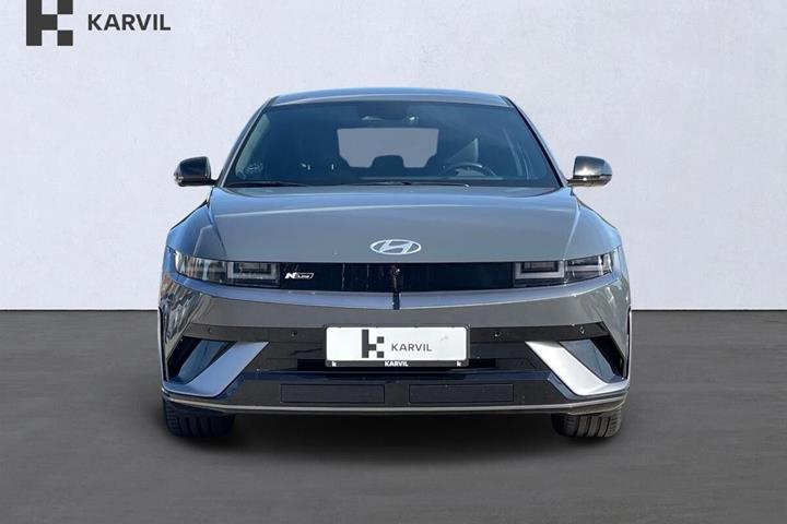 Grå Hyundai Ioniq 5 fra 2025