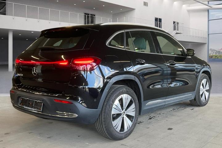 Sort Mercedes EQA250 fra 2025