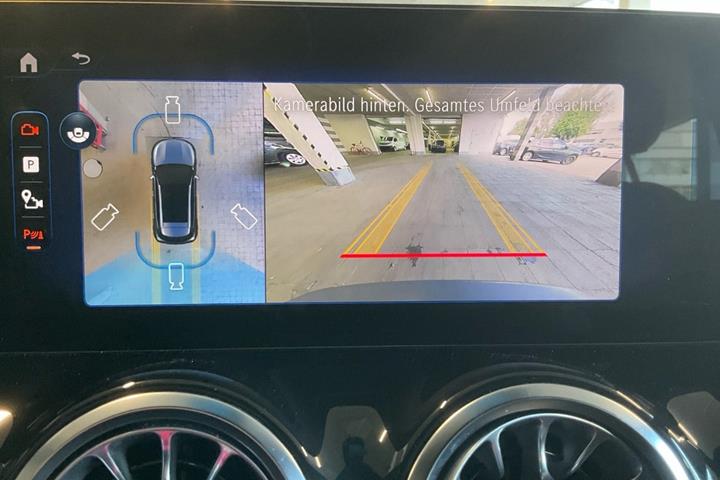 Sort Mercedes EQA250 fra 2025