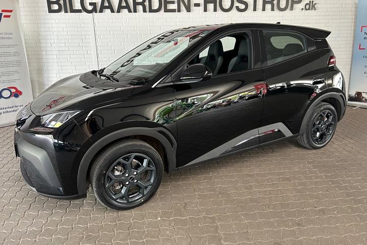 Sort BYD Dolphin Surf fra 2025 set udefra