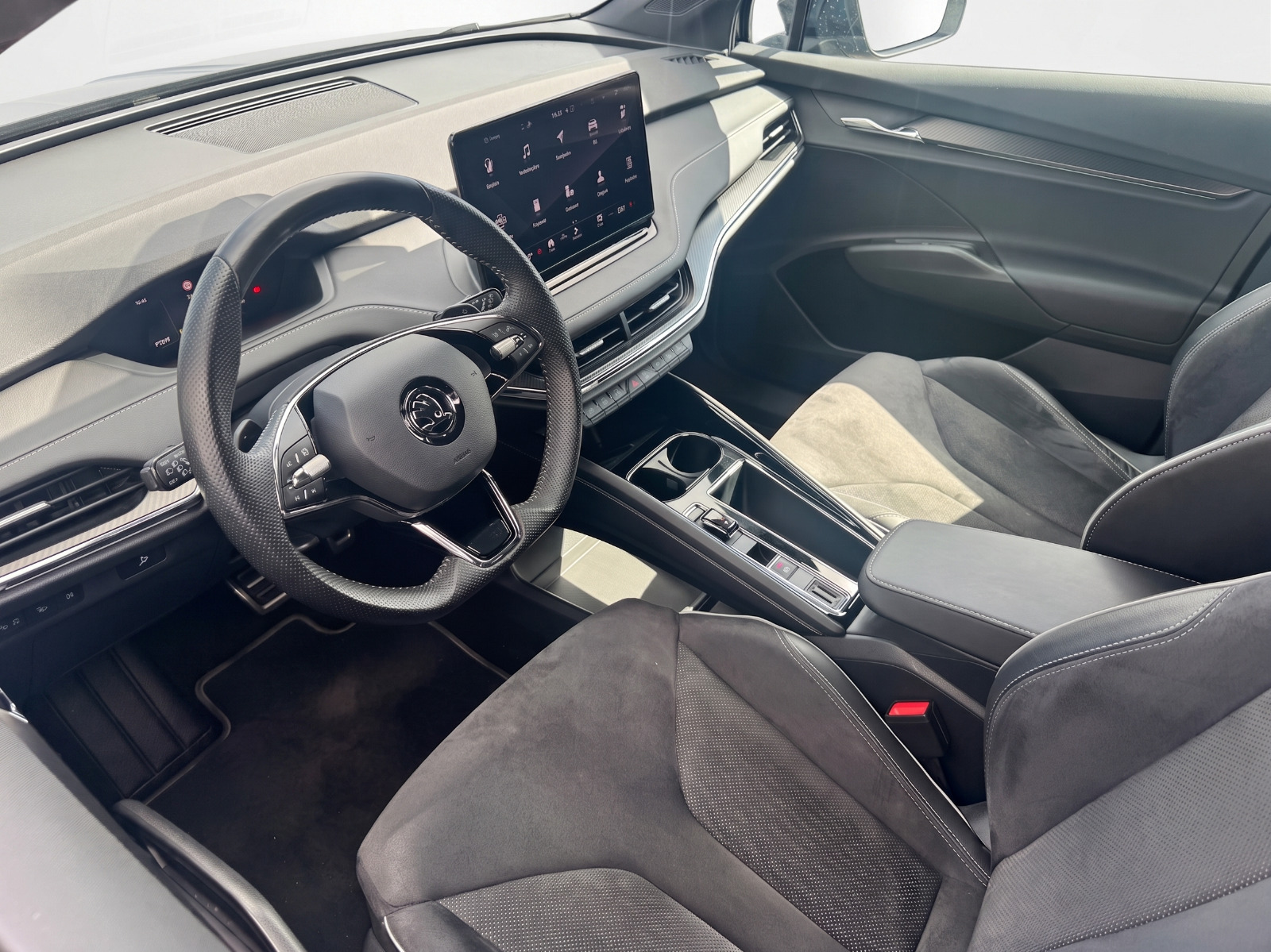 Sort Skoda Enyaq fra 2022