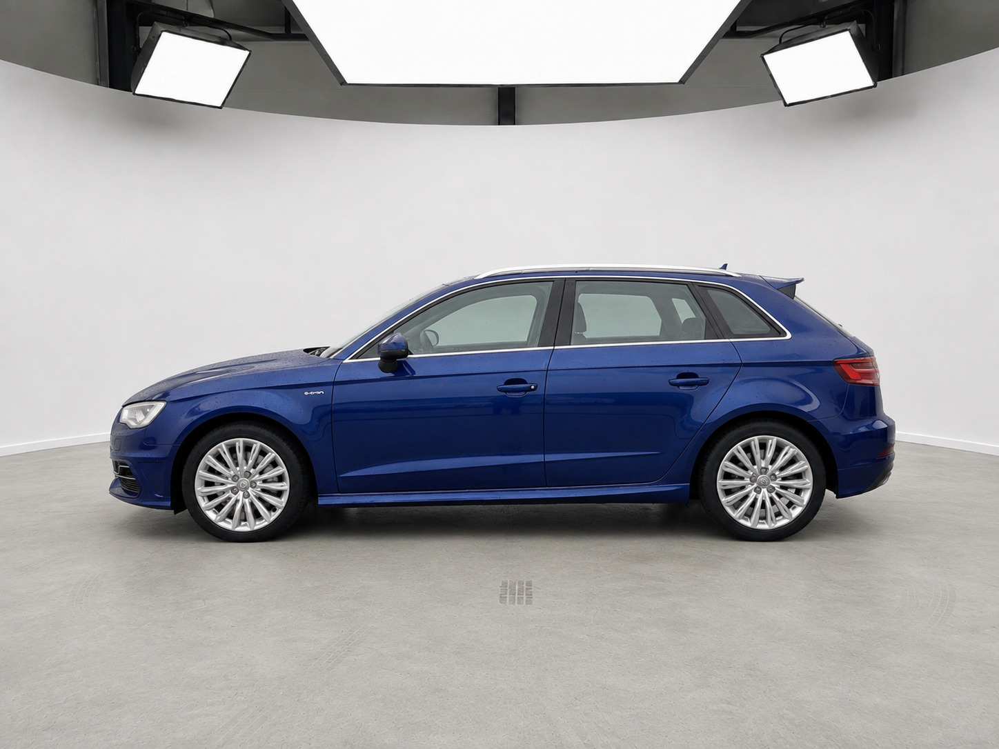 Blå Audi A3 fra 2015