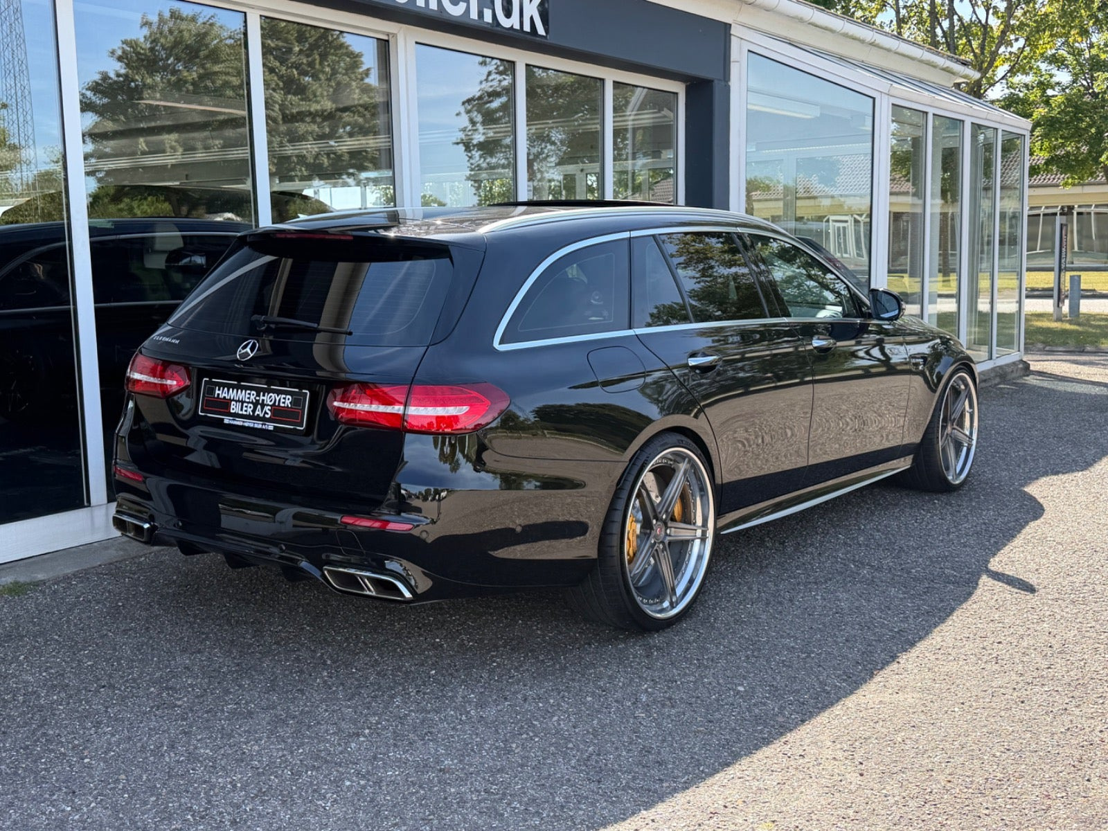 Sort Mercedes E63 fra 2018