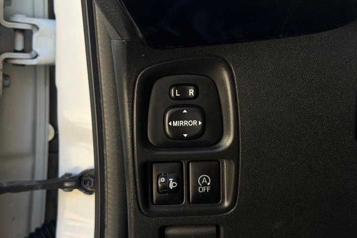 Hvid Toyota Aygo fra 2015