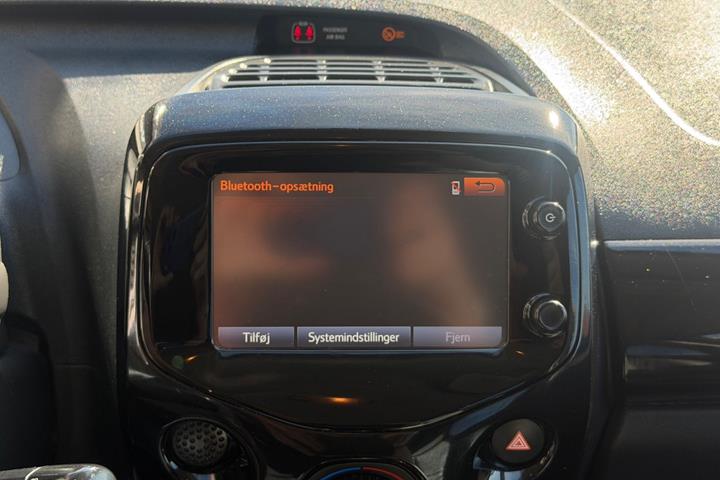 Hvid Toyota Aygo fra 2015