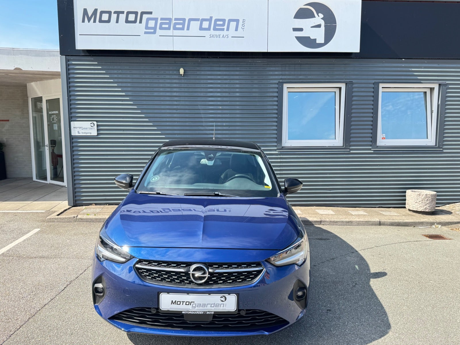 Blå Opel Corsa fra 2020