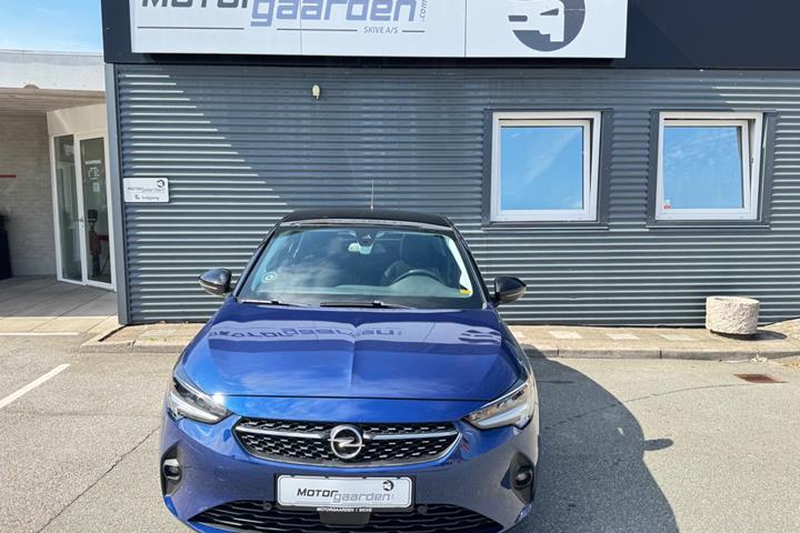 Blå Opel Corsa fra 2020