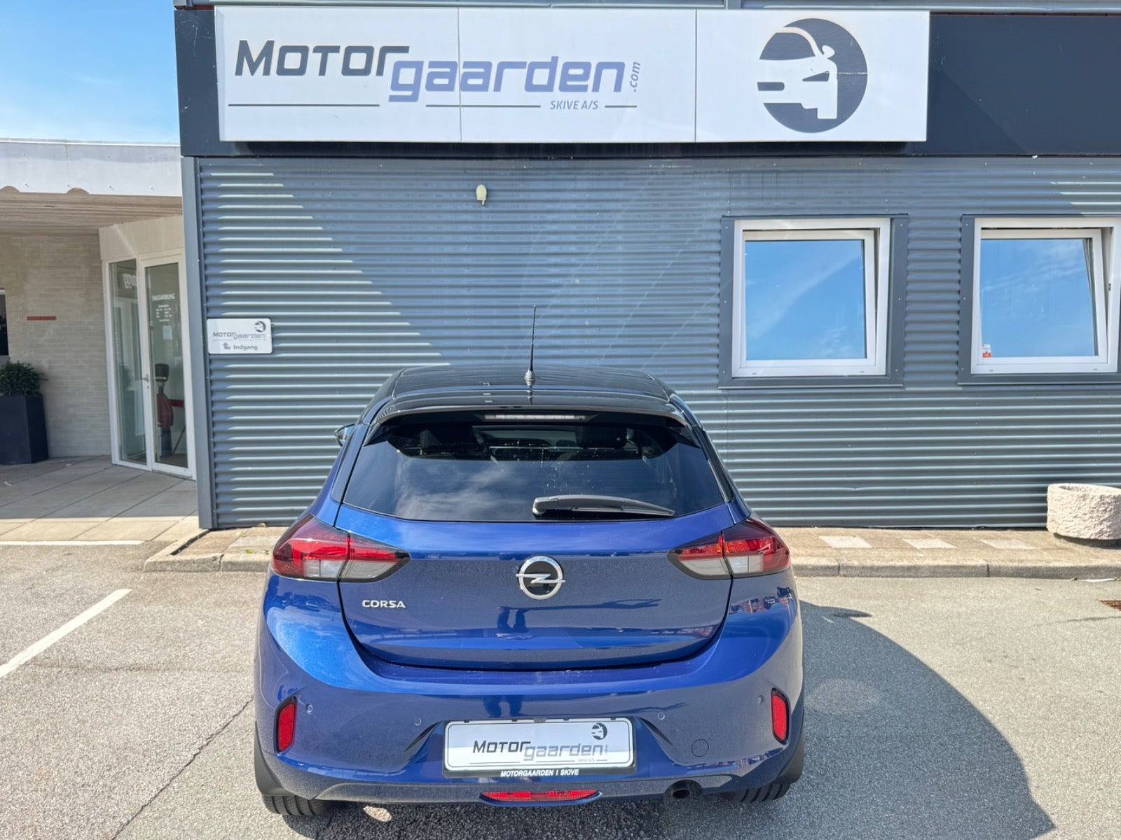 Blå Opel Corsa fra 2020