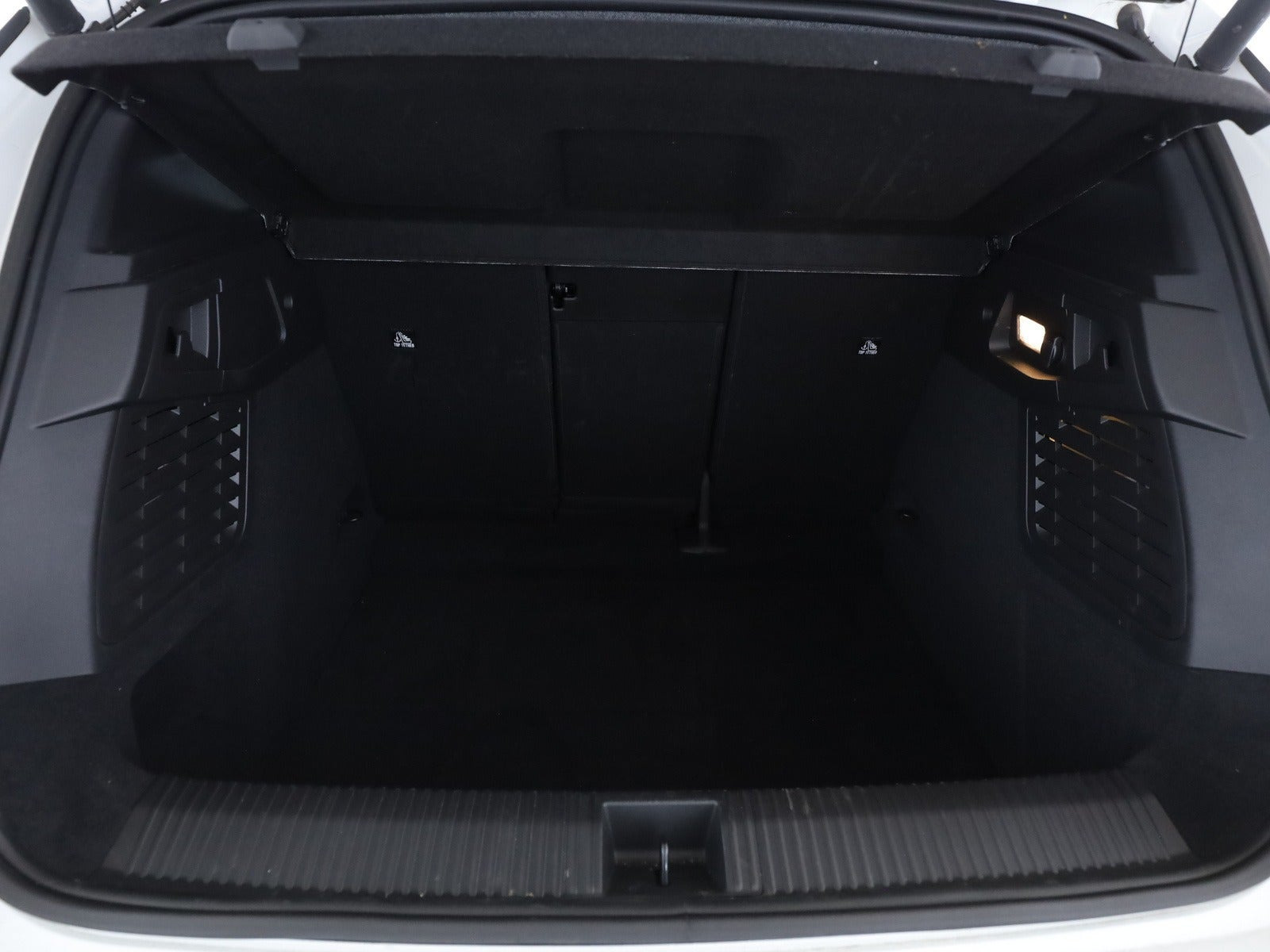 Hvid Renault Scenic E-Tech fra 2026