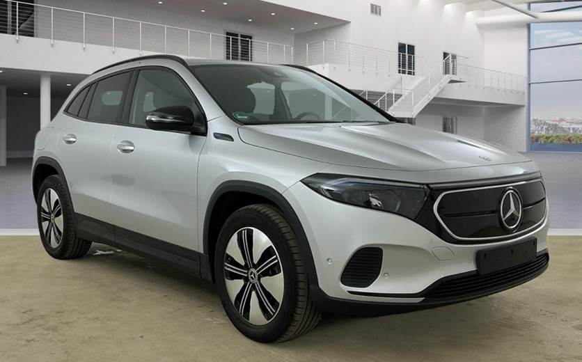 Mercedes EQA250 Electric Art