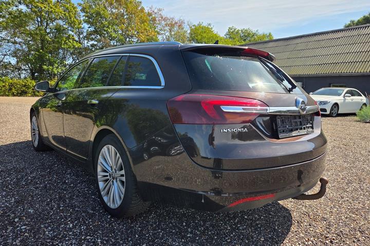 Brun Opel Insignia fra 2014