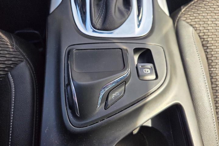 Brun Opel Insignia fra 2014
