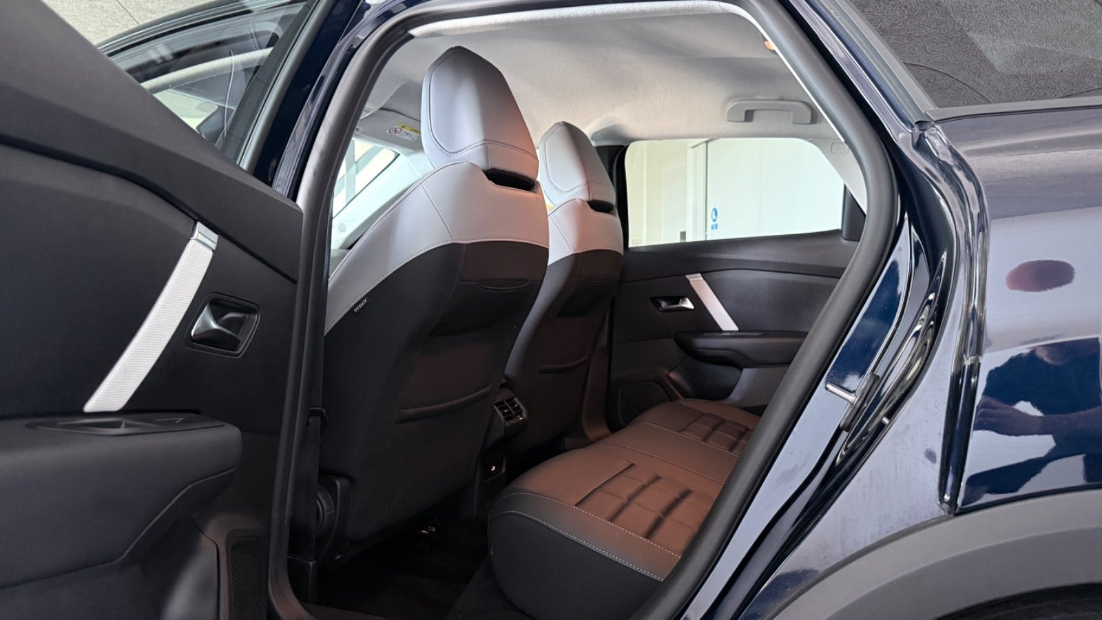 Blå Citroën ë-C4 fra 2025